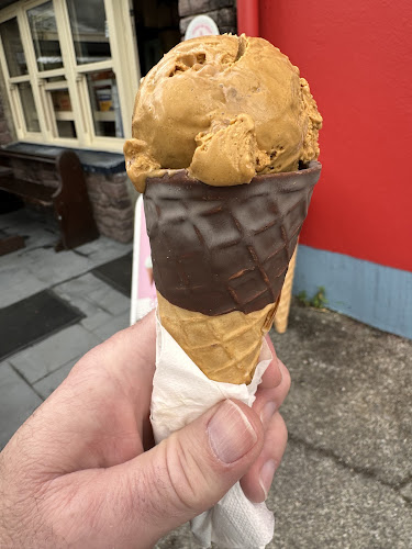 Riney's Bar & Beer Garden - Killarney