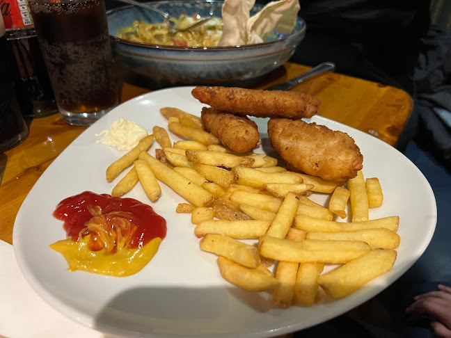 The Moorings Guesthouse & Seafood Restaurant @ The Bridge Bar - Hospitality and gastronomy