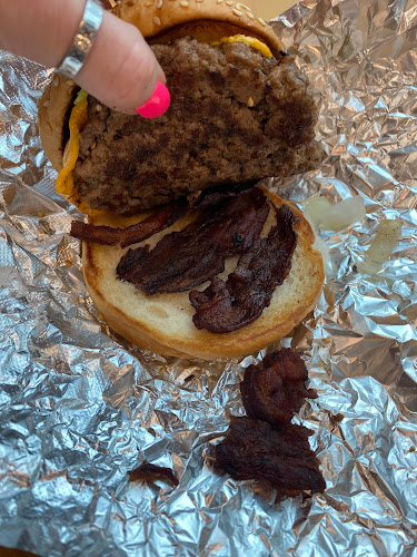 Comentarii opinii despre Five Guys Swords Pavilions