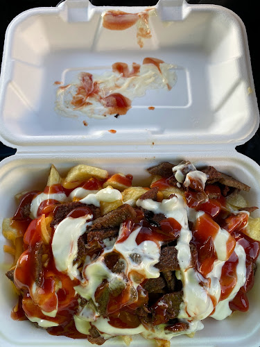 Comentarii opinii despre Macaris cafe