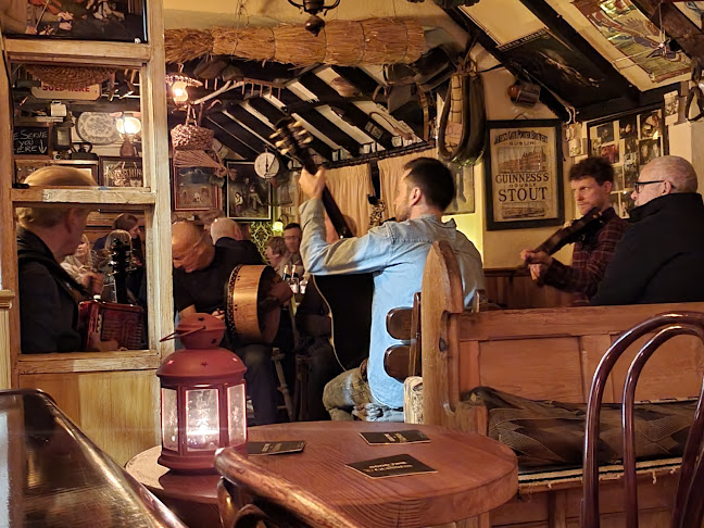 Andersons Thatch Pub - Hospitality and gastronomy