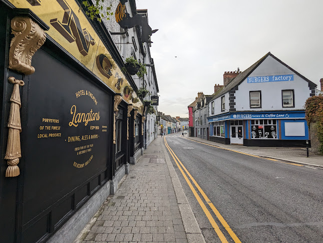 Pizza Max & Burger Factory - Hospitality and gastronomy