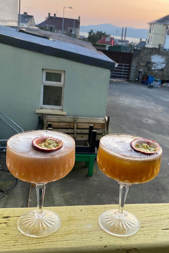 Opinii despre The Lieu’s Bar în Buncrana - Hospitality and gastronomy