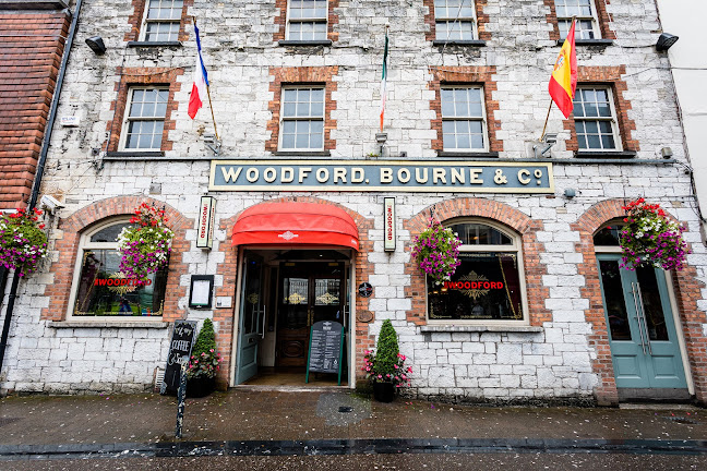 The Woodford - Hospitality and gastronomy