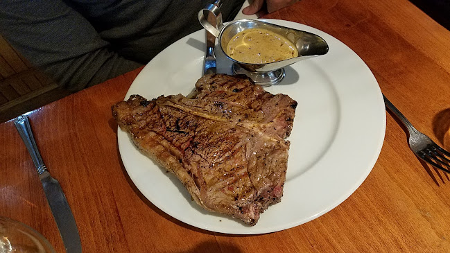 Comentarii opinii despre Captain House Restaurant