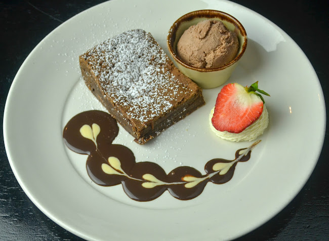 Opinii despre Nagle's Bar & Accommodation. în Clonmel - Hospitality and gastronomy