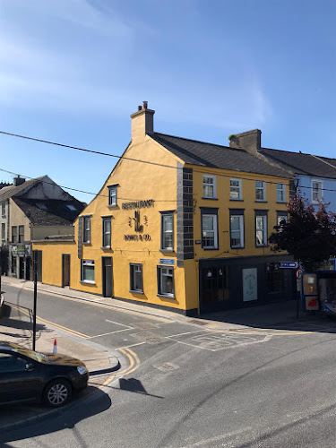 Comentarii opinii despre Bowes & Co.