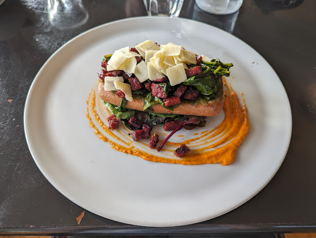 Vines Grill & Wine Bar - Hospitality and gastronomy