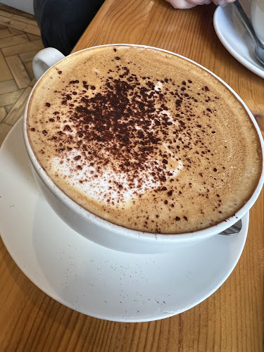 Opinii despre Emma's Café în Birr - Hospitality and gastronomy