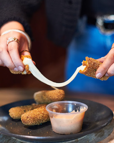 Opinii despre The Mariner/The Middle Shop în Wicklow - Hospitality and gastronomy