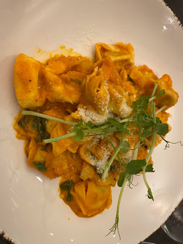 Gallery Restaurant - Hospitality and gastronomy