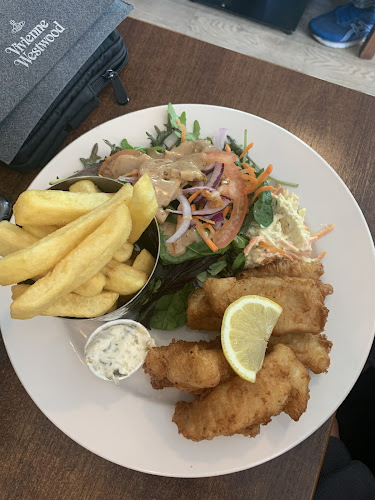 Lynch's on the Pier - Hospitality and gastronomy