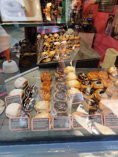 Celtic Donuts & Ice Cream Parlour - Hospitality and gastronomy