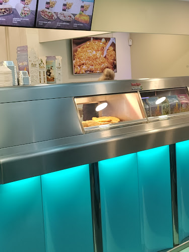 Mullens Traditional Take Away - Hospitality and gastronomy