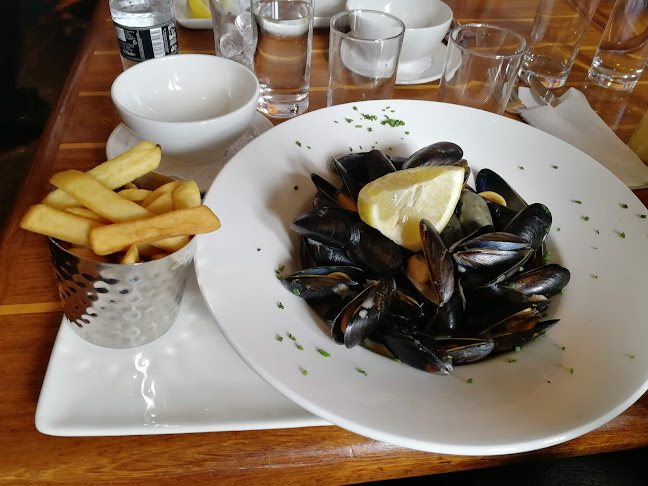 The Wharf Tavern & Terrace - Hospitality and gastronomy