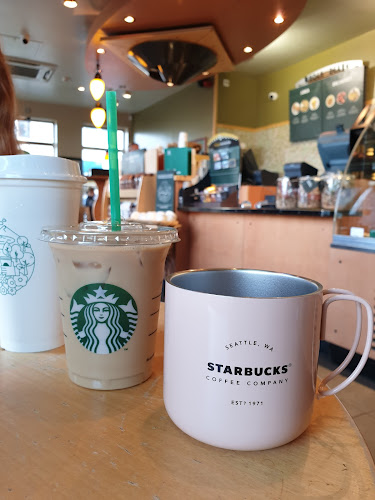 Starbucks Malahide - Hospitality and gastronomy