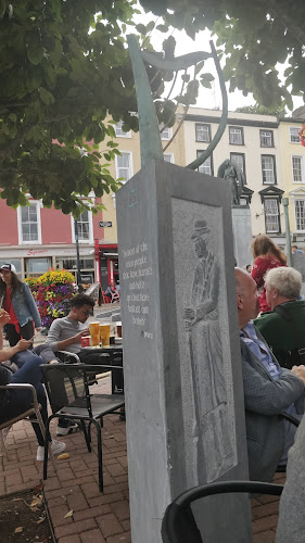 The Mauretania Bar - Hospitality and gastronomy