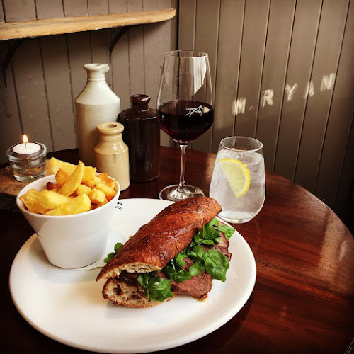 Opinii despre Mikey Ryan's Bar & Kitchen în Cashel - Hospitality and gastronomy