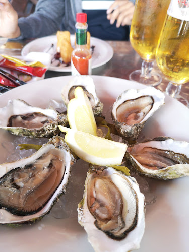 Joe Watty's Pub & Seafood Bar - Hospitality and gastronomy