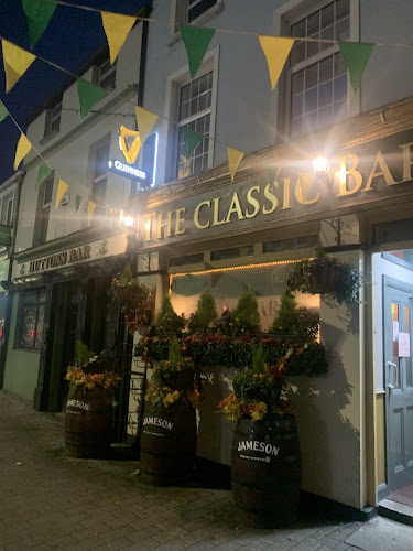 Opinii despre Huttons Bar în Buncrana - Hospitality and gastronomy