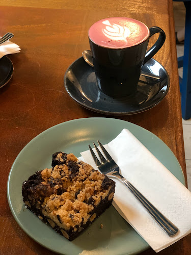 Pinkmoon Cafe - Hospitality and gastronomy