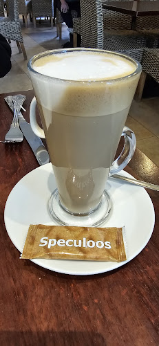 The River Cafe - Hospitality and gastronomy