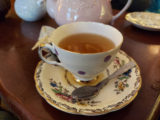 The Parlour Vintage Tea Rooms - Hospitality and gastronomy