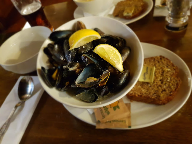 Comentarii opinii despre Olde Castle Seafood Bar