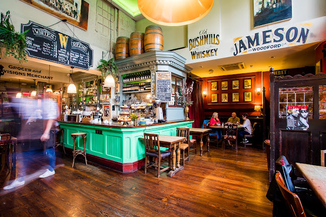 The Woodford - Hospitality and gastronomy