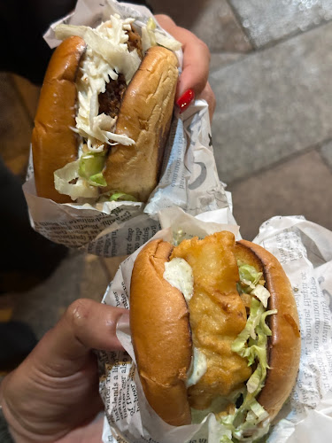 Mikes Takeaway - Hospitality and gastronomy