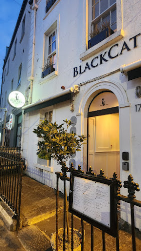 BlackCat - wine - tapas - rooms