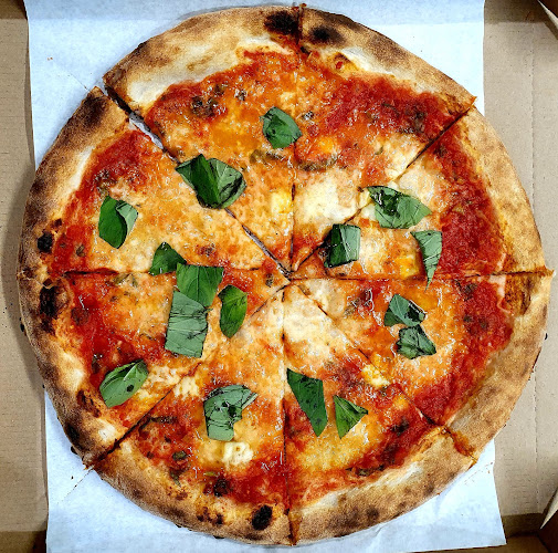 Kingstons Boutique Hotel & Pub - Hospitality and gastronomy