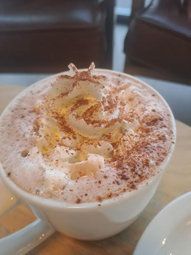 Starbucks Dundalk Drive Thru - Hospitality and gastronomy