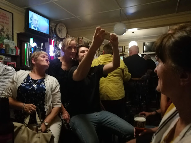 Comentarii opinii despre Howes Bar