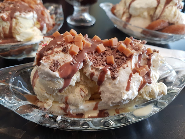 Sundaes - Hospitality and gastronomy