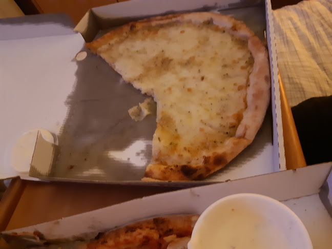 Sorrento's Take Away Pizzeria - Hospitality and gastronomy