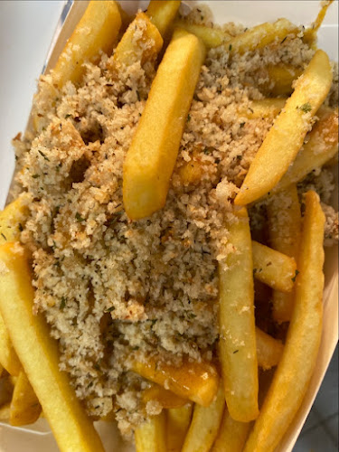 Denjoes Family Restaurant /Apache Killarney