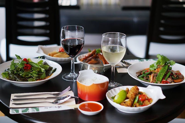 Opinii despre Khao Asian Street Food în Mallow - Hospitality and gastronomy