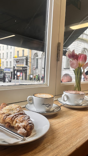 Ariosa Cafe - Hospitality and gastronomy