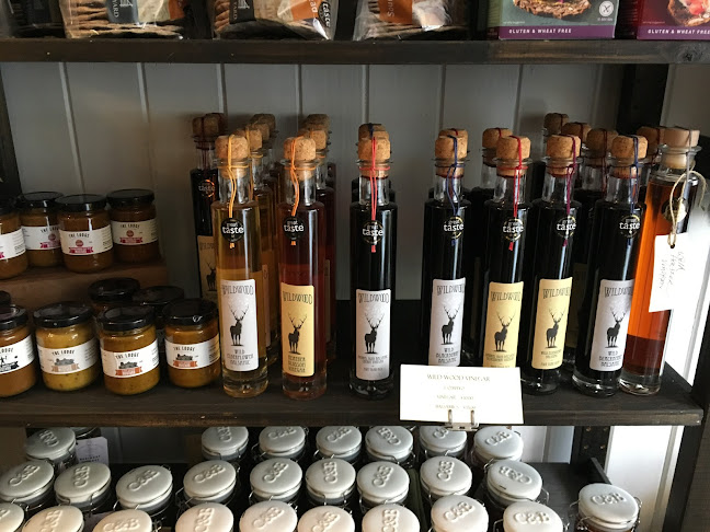 Crinkle Stores - Hospitality and gastronomy