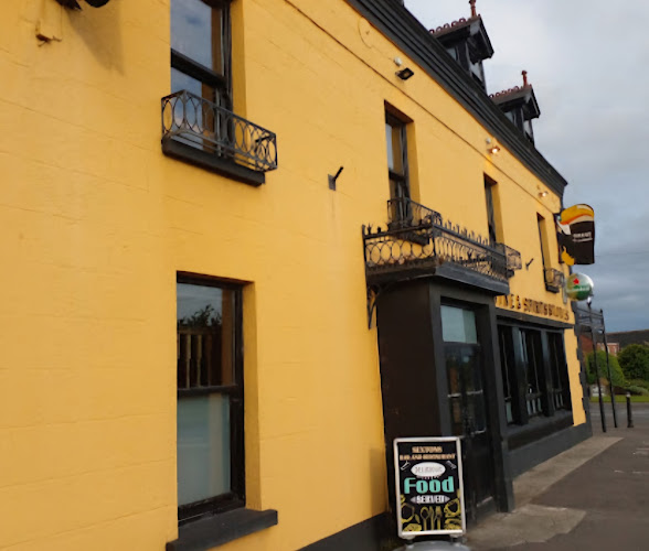 Sextons Bar and Restaurant - Hospitality and gastronomy