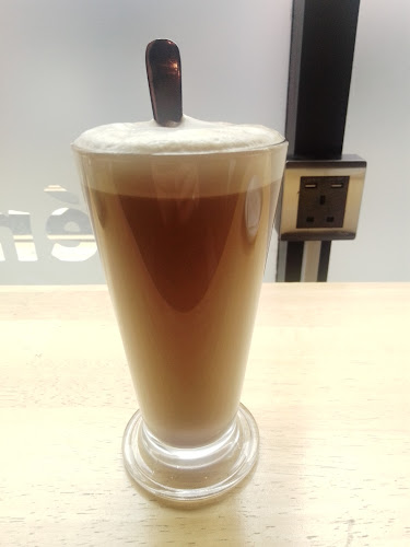 Ménara Café - Longford