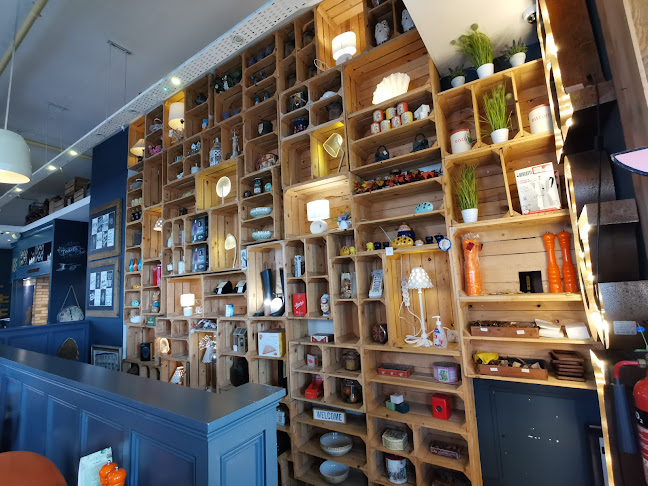 Hook & Ladder Sarsfield Street - Hospitality and gastronomy