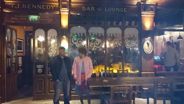 Comentarii opinii despre Bourbon Bar