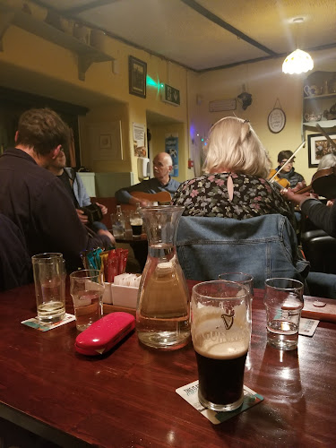 Pepper's Bar & Restaurant