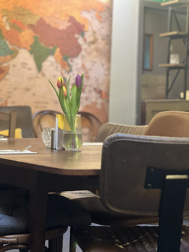 Momo Restaurant - Hospitality and gastronomy