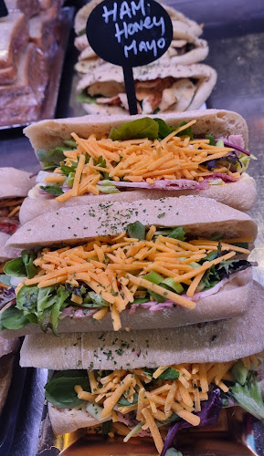 Comentarii opinii despre Emilys Delicatessen