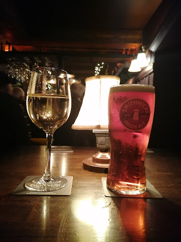 Nora's Bar - Hospitality and gastronomy