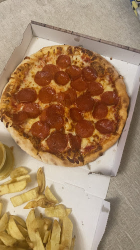 Opinii despre Roma Take Away Castlebellingam în Dundalk - Hospitality and gastronomy