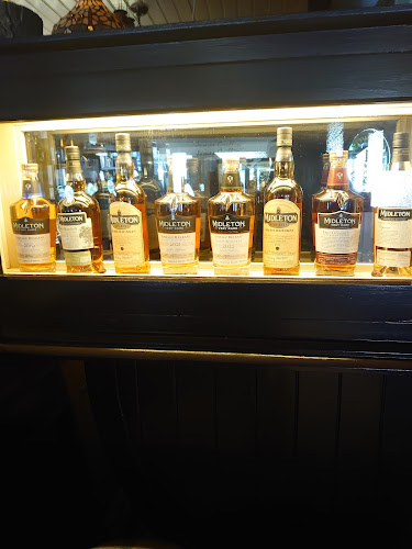 James Griffin Pub - Trim